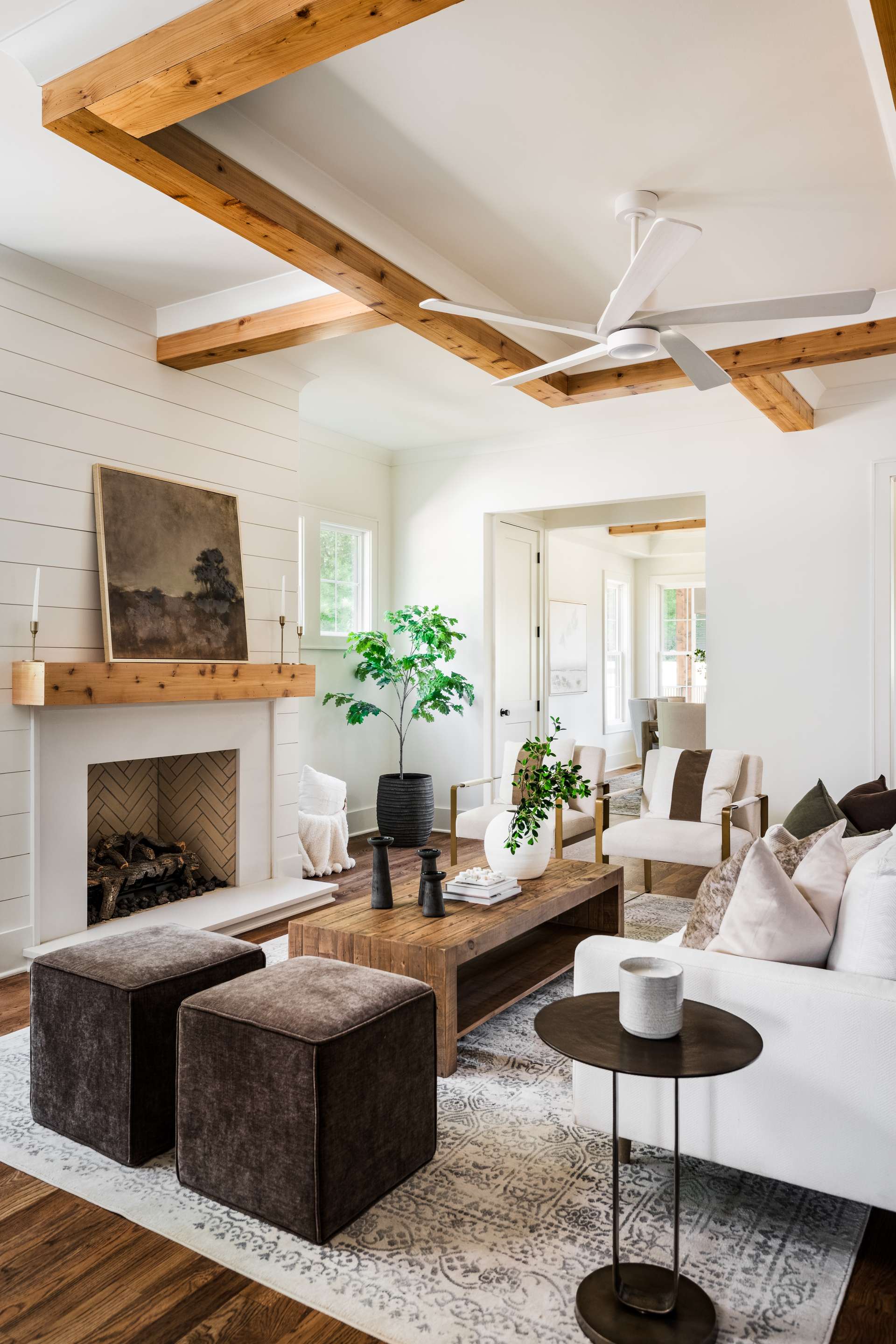 1816 Parson — Upper Level